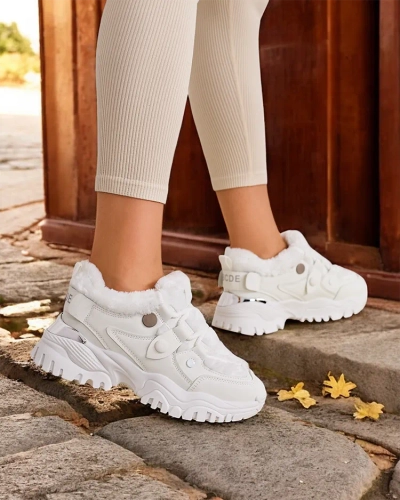 Дамски кецове с качулка на Royalfashion Poriomo