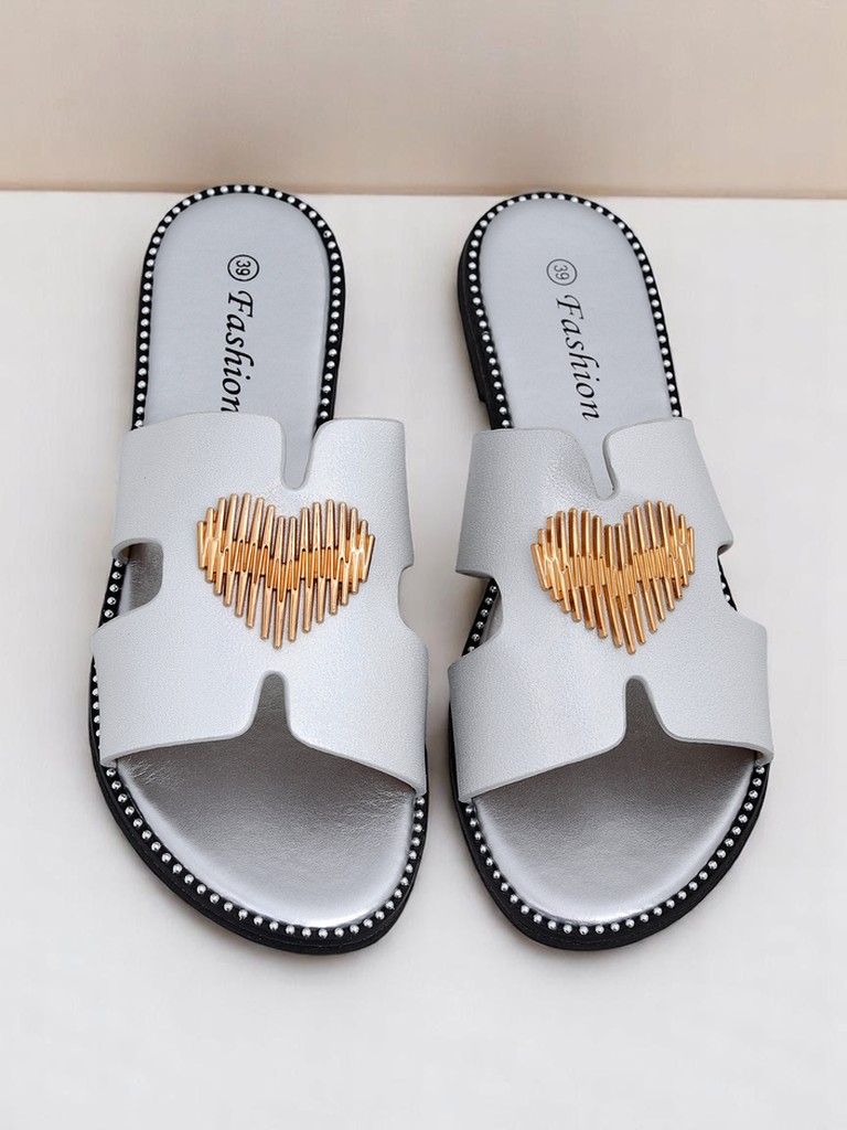 Royalfashion Дамски чехли на равна подметка Heart Chic