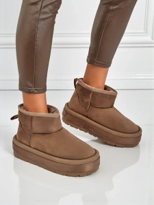 светлокафяв