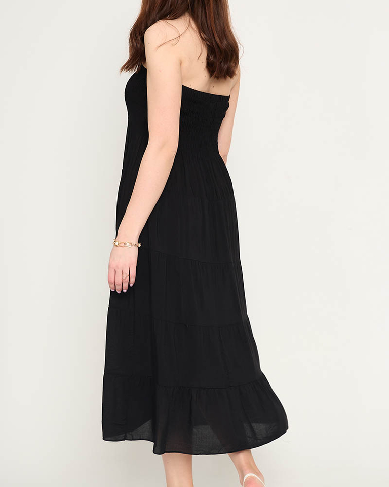 Czarna sukienka midi PLUS SIZE - Odzież