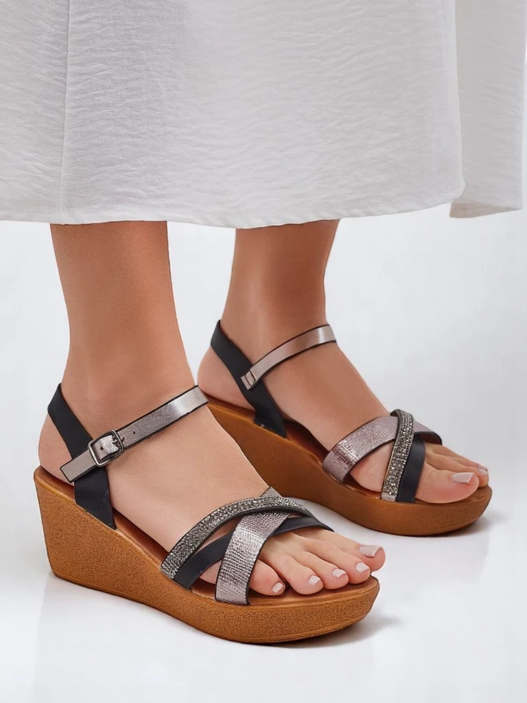 Royalfashion дамски сандали на платформа с камъчета и блестящи елементи Glittera