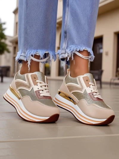 Royalfashion Женски маратонки с блясък Borovis