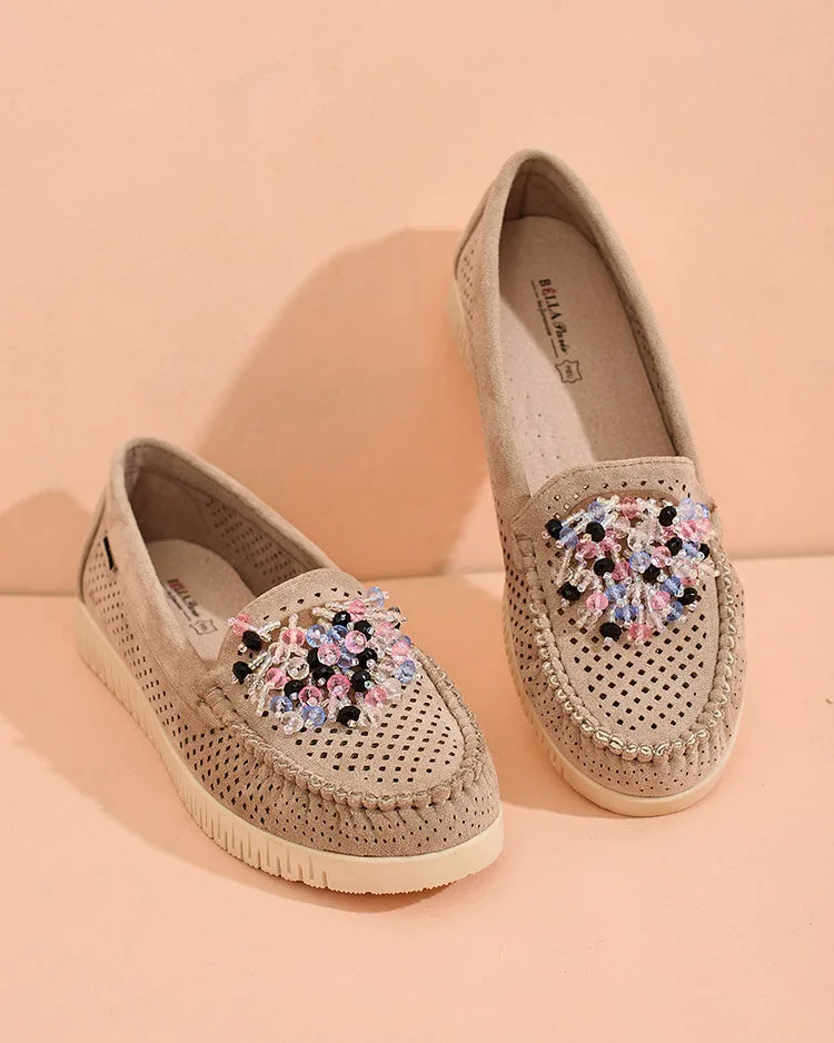 Royalfashion Дамски ажурни мокасини с мъниста Namis