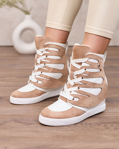 Royalfashion Светлокафяви дамски спортни ботуши Pamstinsa на токчета