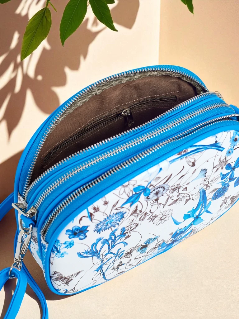 Royalfashion Малка дамска чанта от еко кожа Floriana