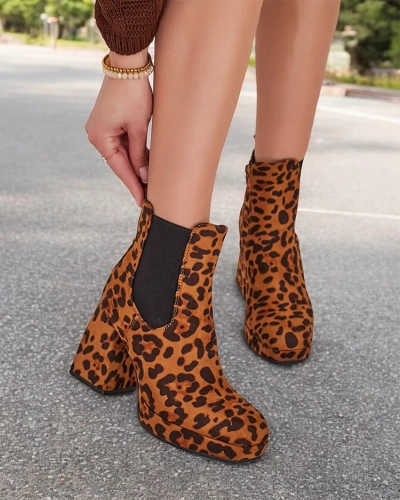 Royalfashion Дамски ботуши с токчета Tonia