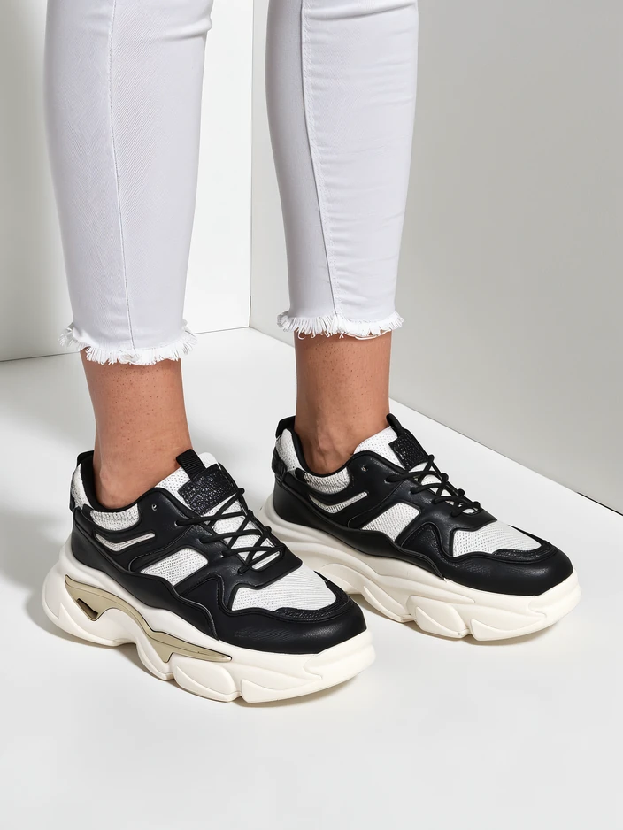 Женски маратонки Royalfashion на по-дебела подметка Lesalli