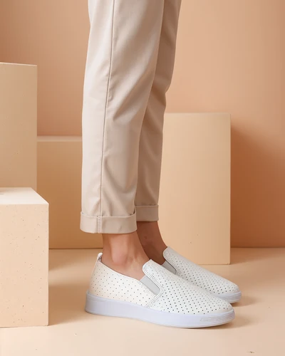 Royalfashion Дамски перфориран спортен обувки Musio