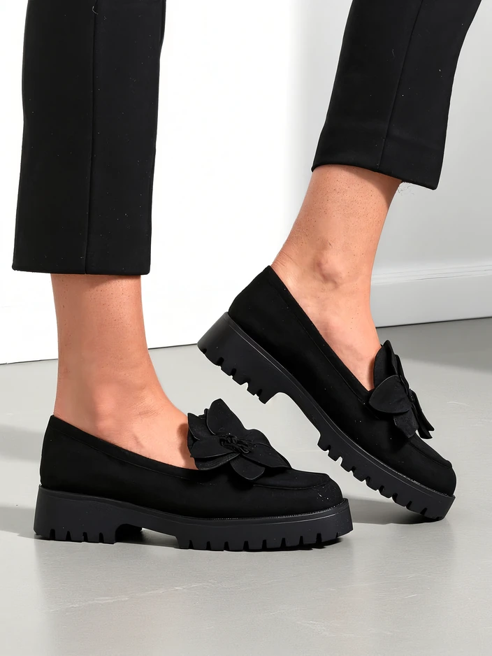 Жени мокасини Royalfashion от еко велур с цвете Floverse