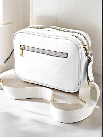 Royalfashion Малка дамска чанта, изработена от матова екоскин.