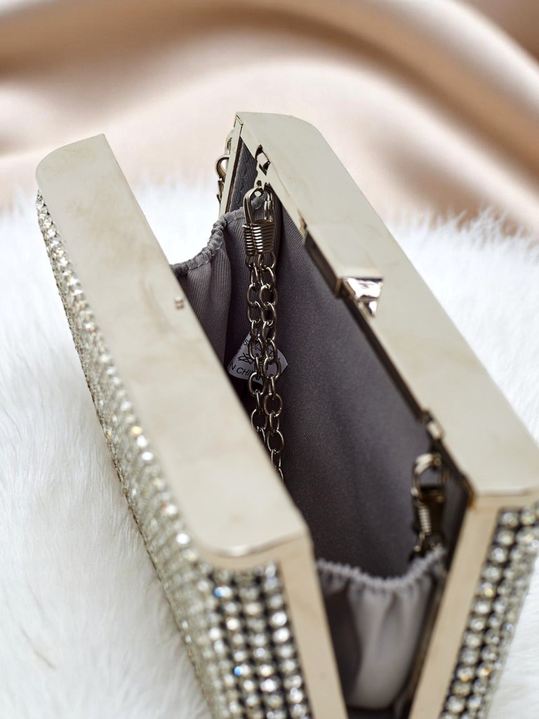 Royalfashion Дамска чантичка тип плик Midnight Shine