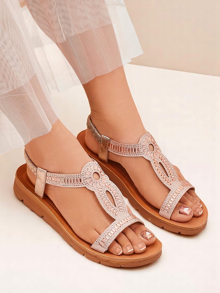 Royalfashion Дамски сандали с декоративни каишки Ava Shine