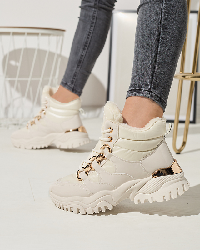 Кремави дамски зимни спортни обувки a'la trappers Mertika - Обувки