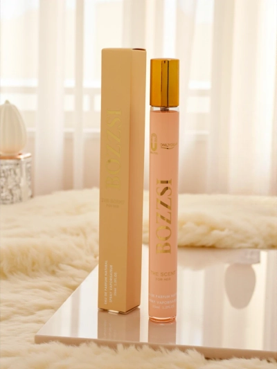 Вдъхновен Дамски парфюм Bozzsi