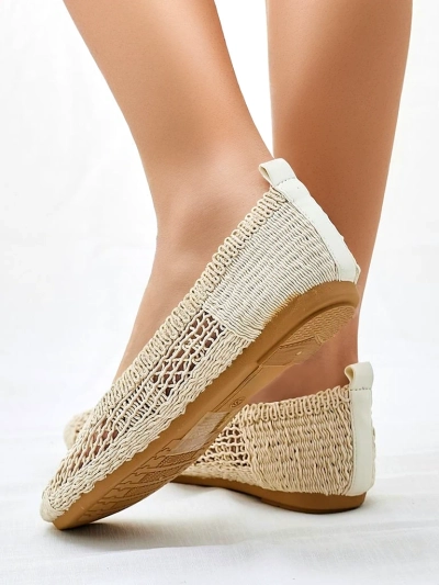 Royalfashion Жени перфорирани балетни обувки Annete