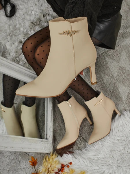 Дамски боти на ток Meloria