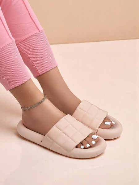 Royalfashion Дамски чехли на равна подметка Quilt Walk