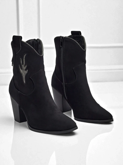 Дамски каубойски ботуши на ток с декоративни вложки Cendria