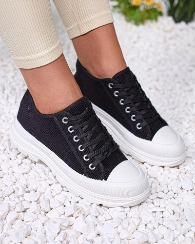 Royalfashion Черни дамски маратонки на платформа Spollero