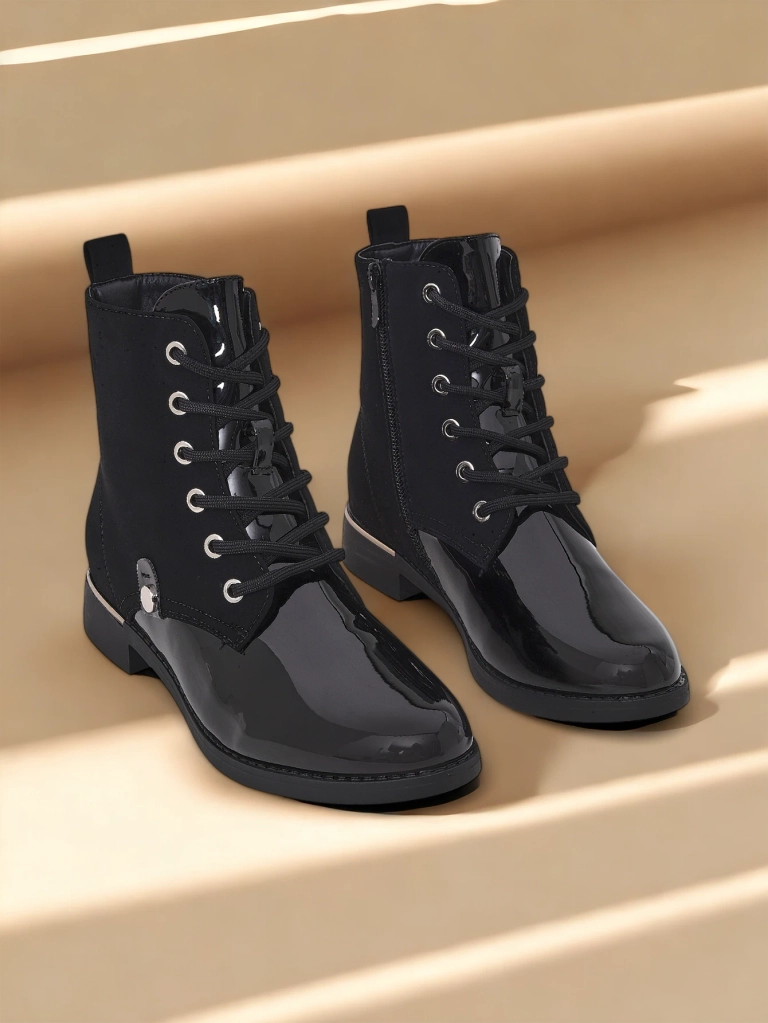 Дамски боти на връзки от Royalfashion Safalle