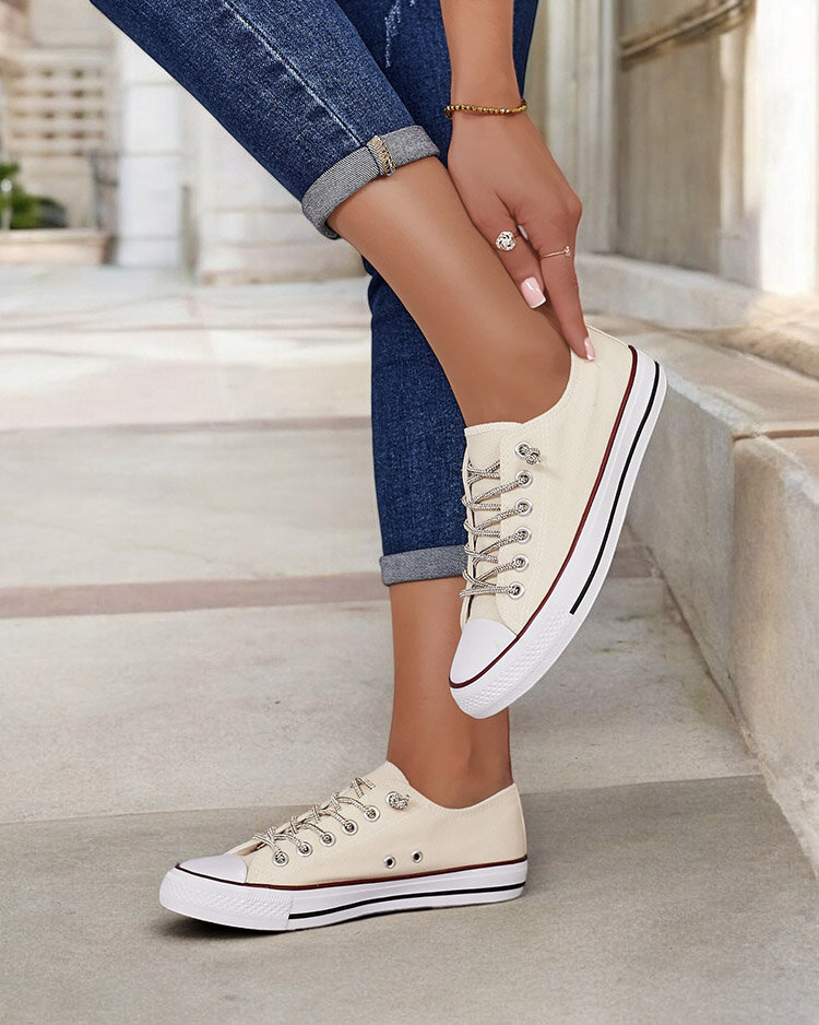 Royalfashion Дамски маратонки с декоративни връзки Timi