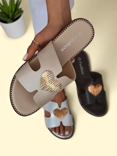 Royalfashion Дамски чехли на равна подметка Heart Chic