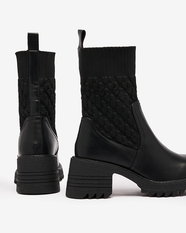 Royalfashion Черни дамски ботуши Acigog с плосък ток