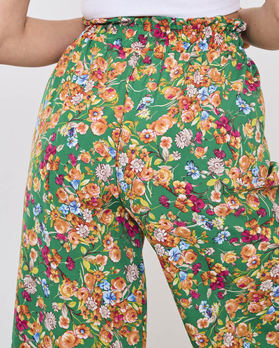 Дамски панталон палацо в зелено с оранжеви цветя - Облекло