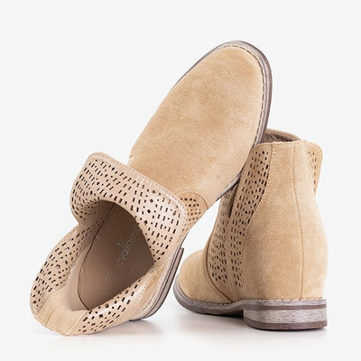 Brązowe botki na krytym koturnie a'la kowbojki Besiks- Obuwie