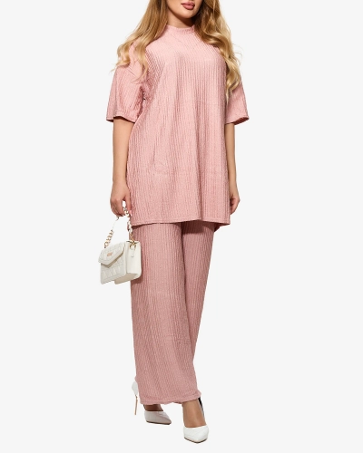 Дамски комплект с ребра в розово- Облекло