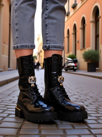 Royalfashion дамски боти с патентна кожа Tesiolle