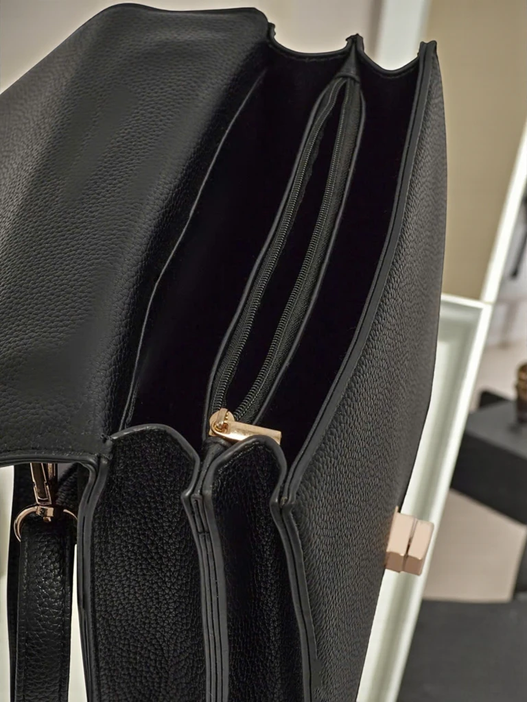 Малка дамска чанта от еко кожа Karelia