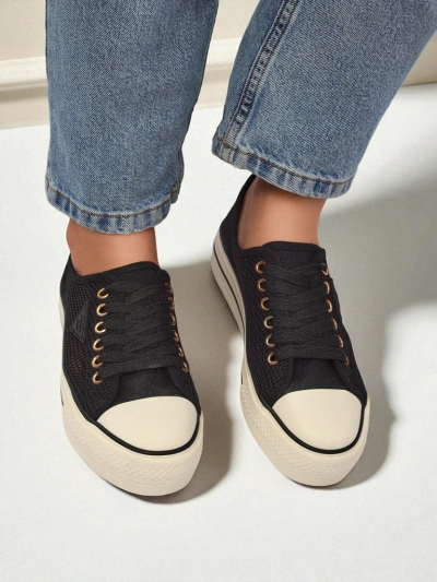 Melania Nero – дамски кецове от мрежеста материя на плоска подметка 3 см