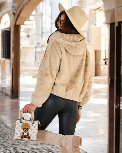 Royalfashion Бежово дамско яке с имитация на кожа