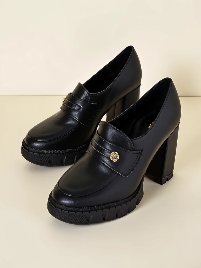 Royalfashion Дамски мокасини Detolla