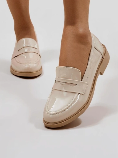 Royalfashion Женски патентовани мокасини Aylay