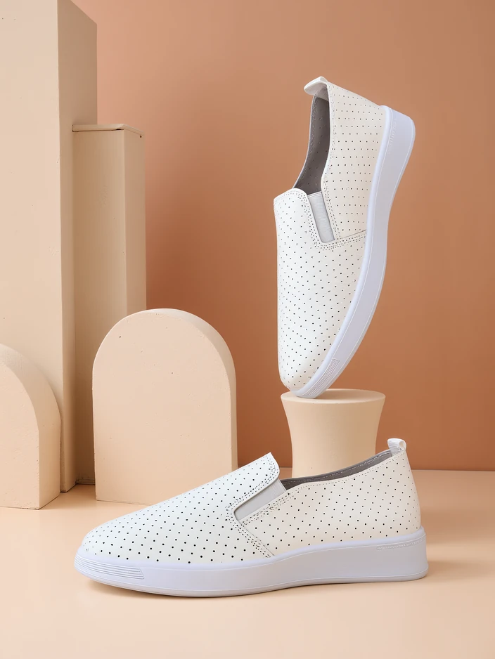 Royalfashion Дамски перфориран спортен обувки Musio