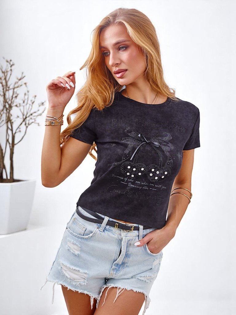 Royalfashion Дамска памучна тениска с камъни и панделка