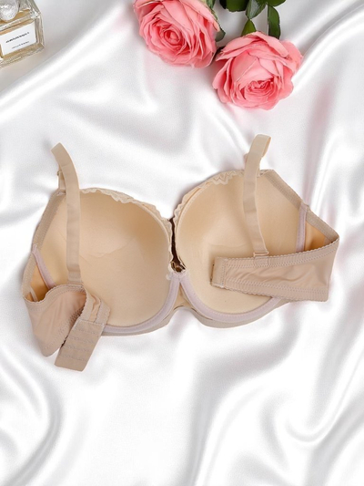 Royalfashion Дамски подплънчен сутиен с дантела Elegance Lace