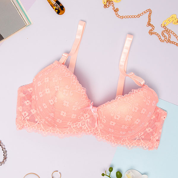 Дамски сутиен с розова дантела - Бельо