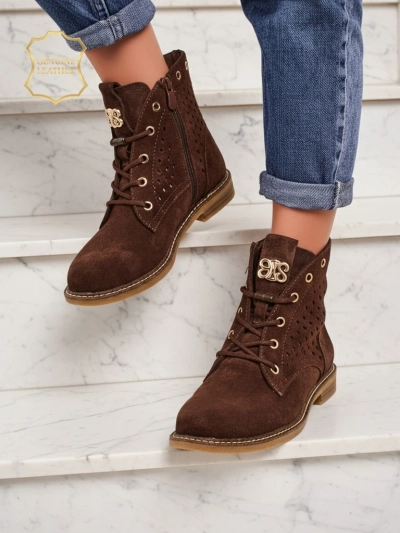 Aurelia Кафяви Велурени Боти с Подплата Ажурни Елегантни 2,5см