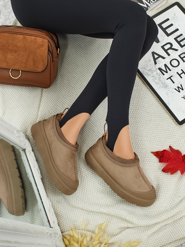 Къси дамски боти а ла сноубутс Velisee