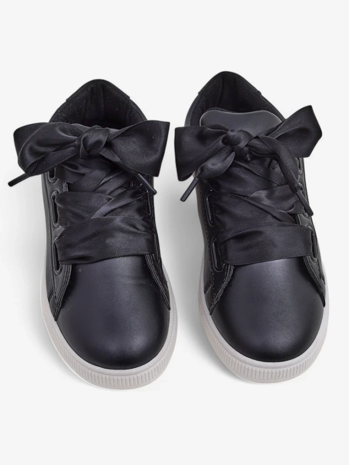 Кецове от еко-кожа на Royalfashion за жени с декоративни връзки Etti