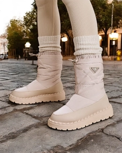 бежов