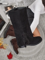 черен || Тъмнокафяв