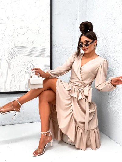 Дамска миди рокля с волани