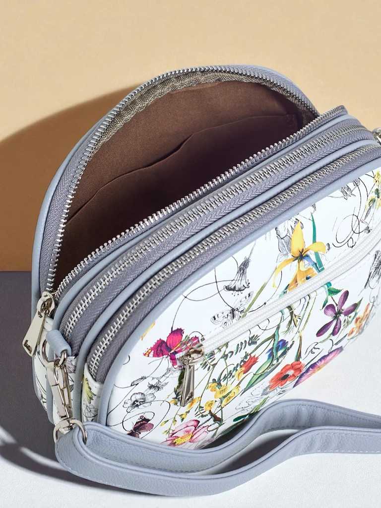 Royalfashion Малка дамска чанта от еко кожа Floriana