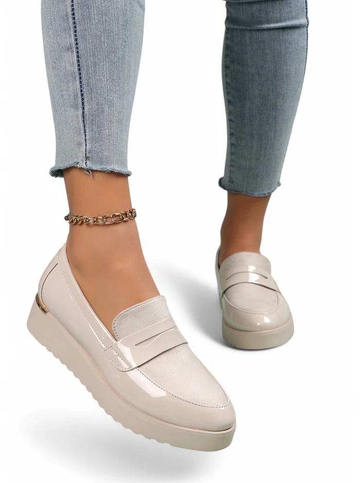 Royalfashion Дамски патентован мокасини Afidale