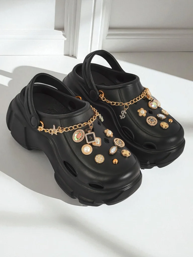 Aurelia Nero – стилни клъпки с декорации и верижка, издръжливи