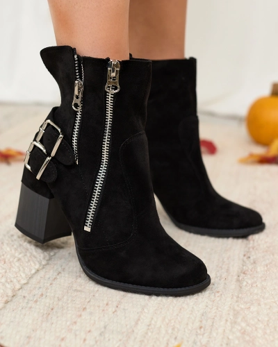 Royalfashion Дамски черни ботуши с украса Feirrgo